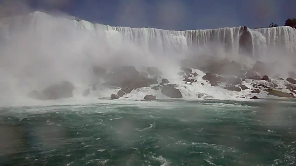'Video thumbnail for Maid of the Mist Niagara Falls New York Short Video 1'